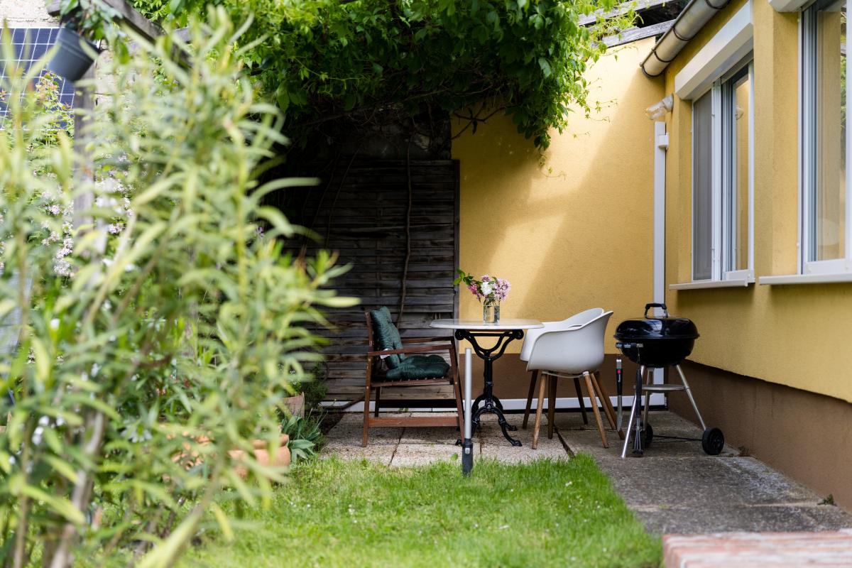 Terrasse mit Gartenblick – Foto: Burgenland Tourismus / wearegiving